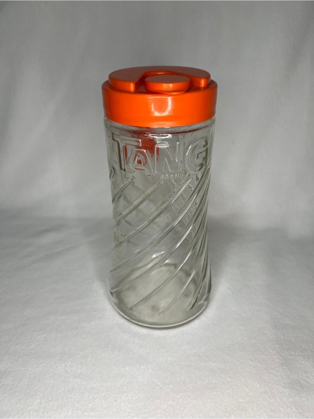 Vintage 1970s Tang Glass Pitcher with Orange  Snap Lid  1 Quart  Anchor Hocking